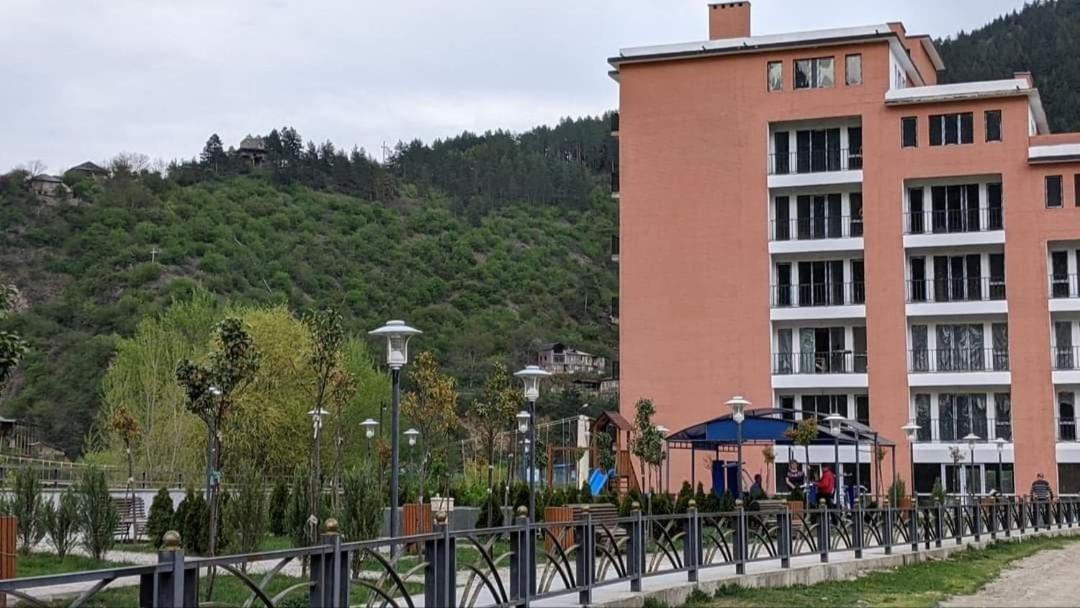 Rudolf Apartment Borjomi ภายนอก รูปภาพ
